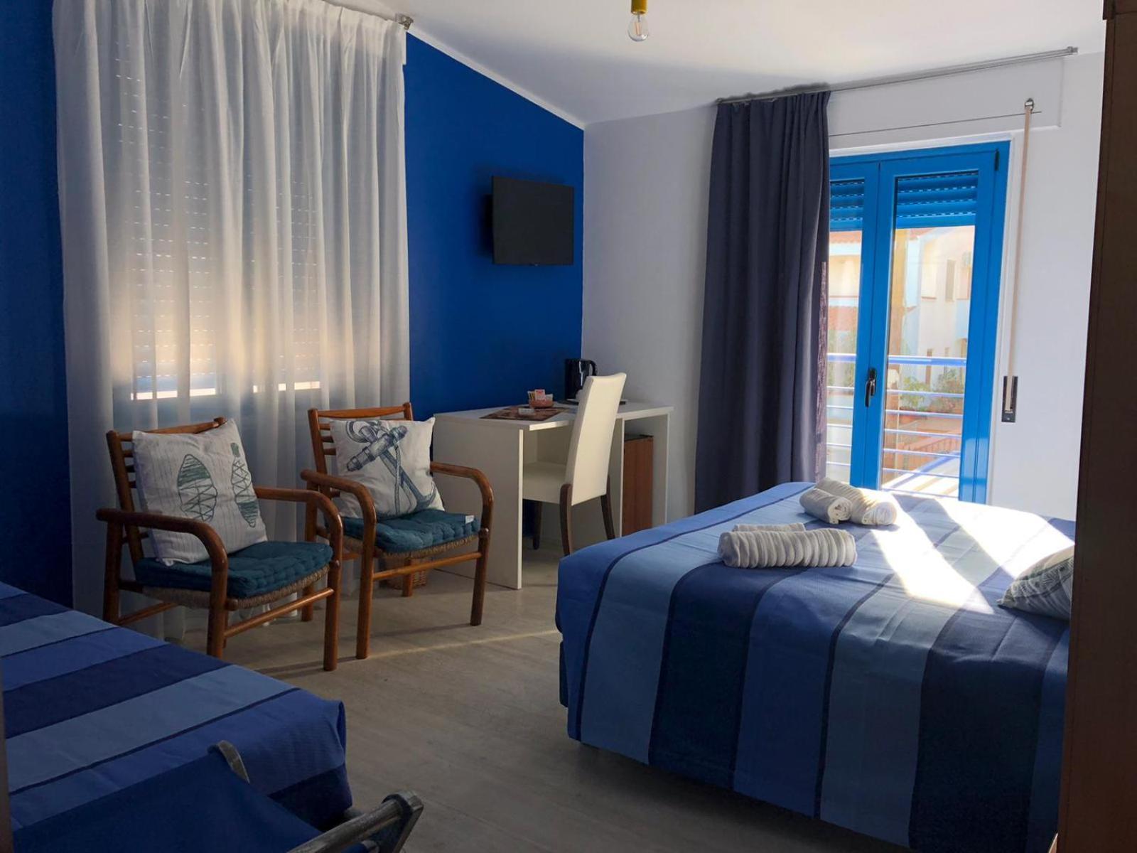 La Favorita Hotel Cala Gonone Exterior photo