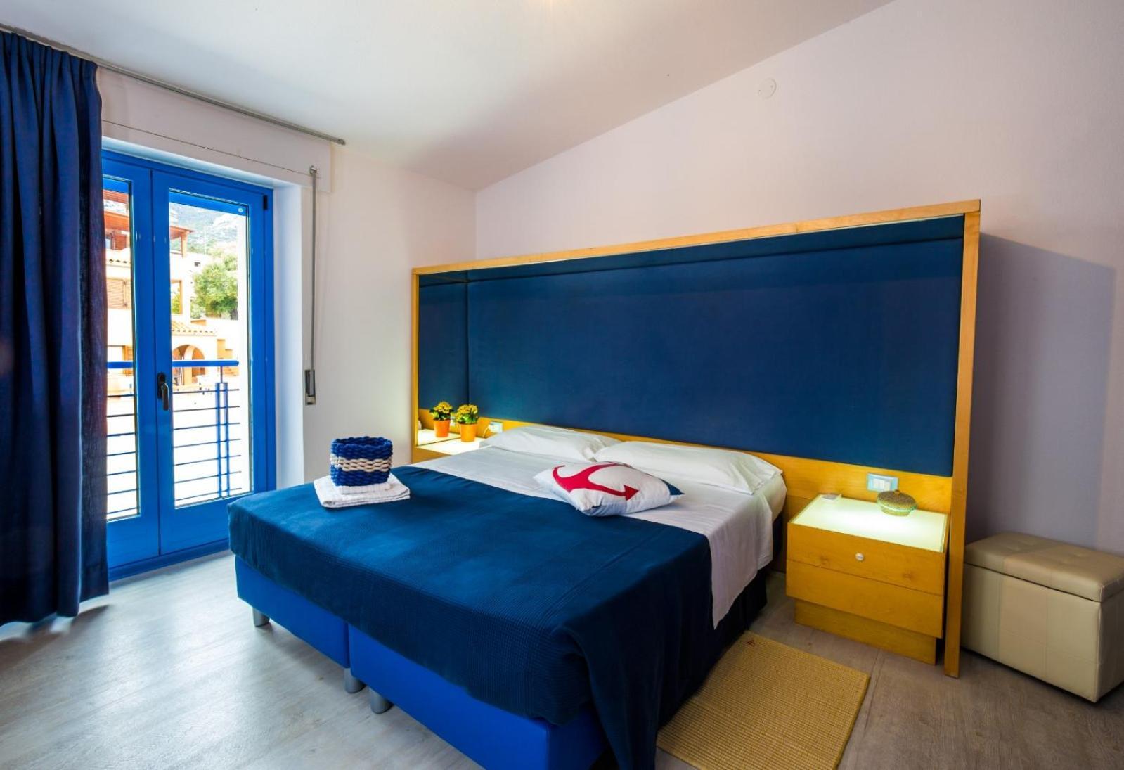 La Favorita Hotel Cala Gonone Exterior photo
