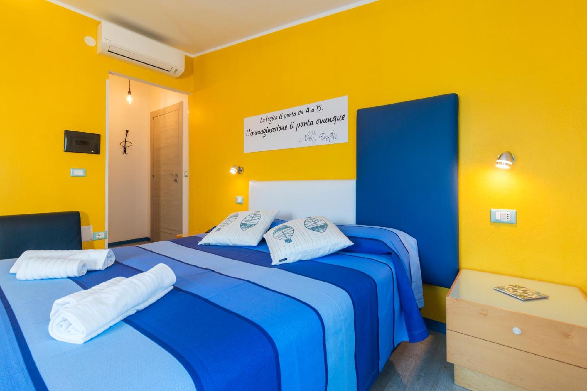 La Favorita Hotel Cala Gonone Exterior photo