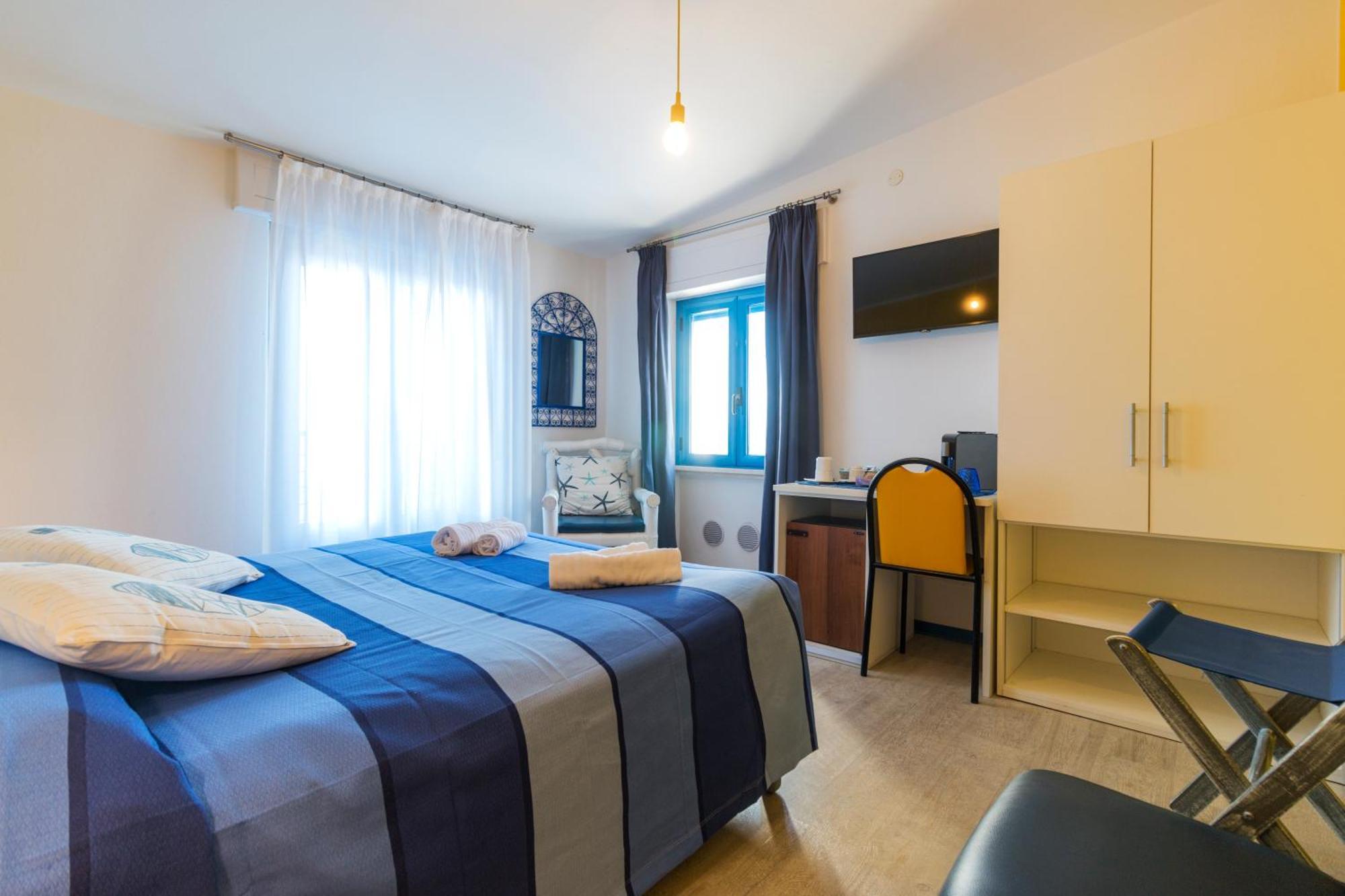 La Favorita Hotel Cala Gonone Exterior photo