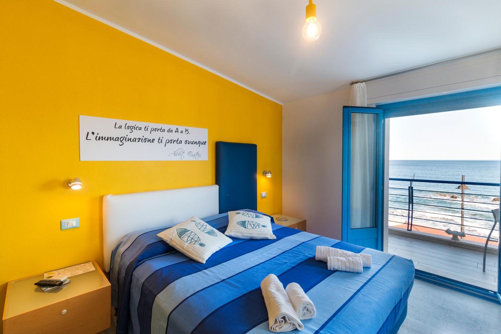 La Favorita Hotel Cala Gonone Exterior photo
