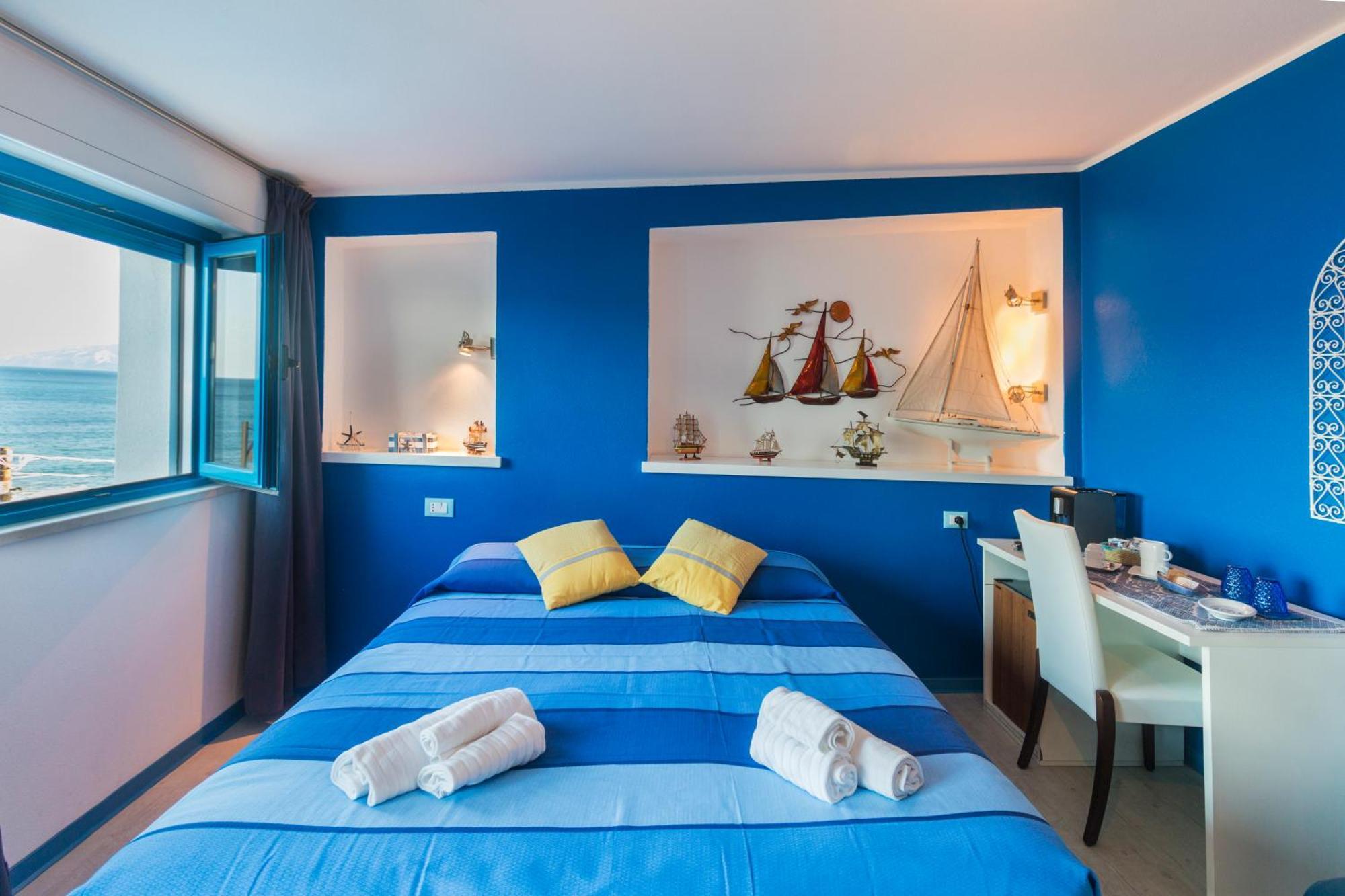 La Favorita Hotel Cala Gonone Exterior photo
