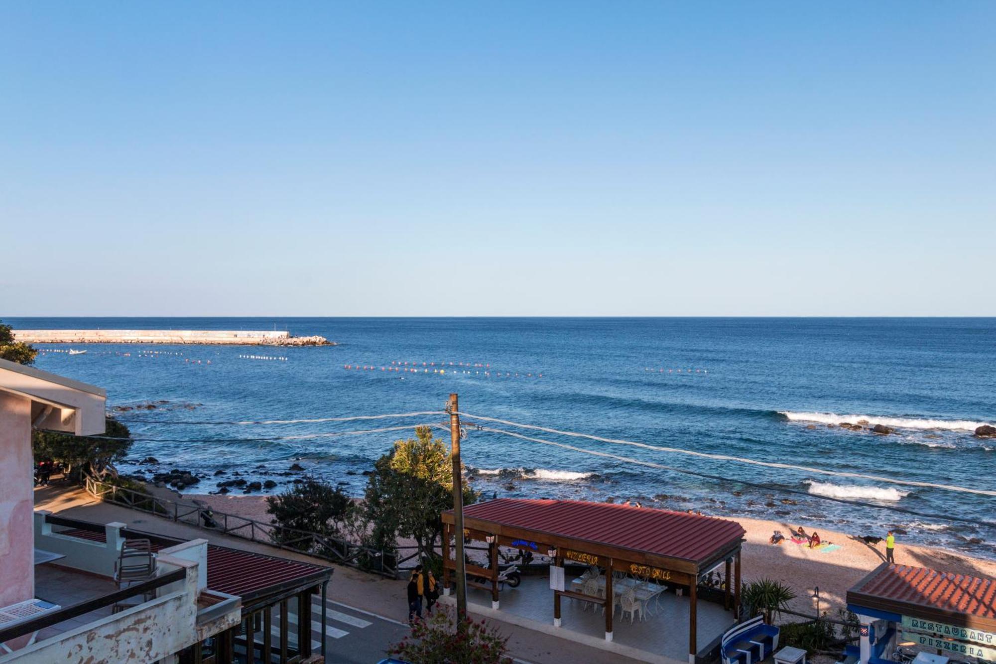 La Favorita Hotel Cala Gonone Exterior photo
