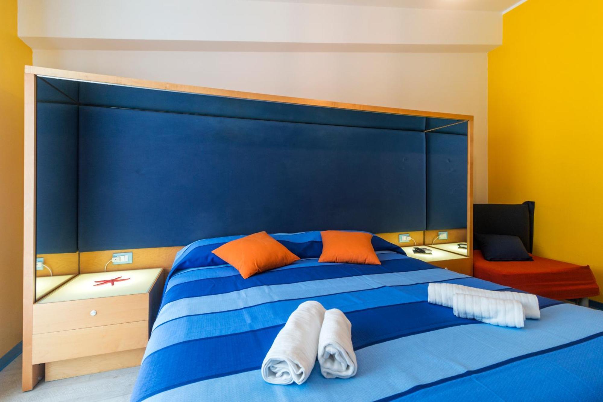 La Favorita Hotel Cala Gonone Exterior photo