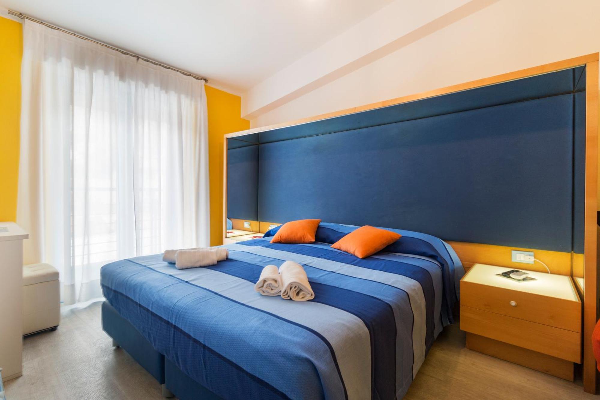 La Favorita Hotel Cala Gonone Exterior photo